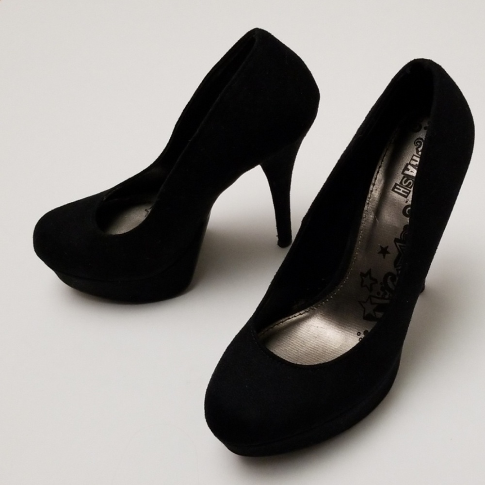 Black platform heels